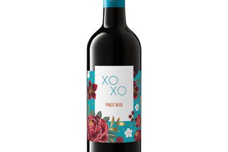XOXO PINOT NOIR